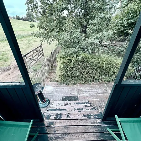 Landhuis La Roulotte De Papou - 2 Adultes & 1 Enfant *