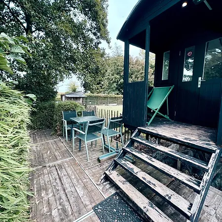 La Roulotte De Papou - 2 Adultes & 1 Enfant