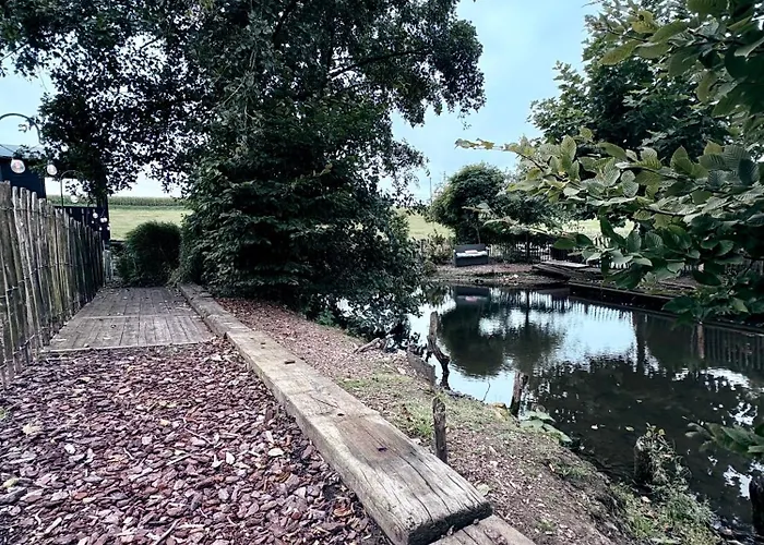 Séjour à la campagne La Roulotte De Papou - 2 Adultes&1 Enfant Frasnes-lez-Anvaing